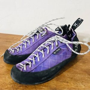 Five ten climbing shoes